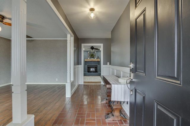 2717 Charleston Road, Edmond, OK 73025