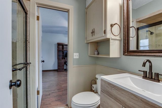 2717 Charleston Road, Edmond, OK 73025