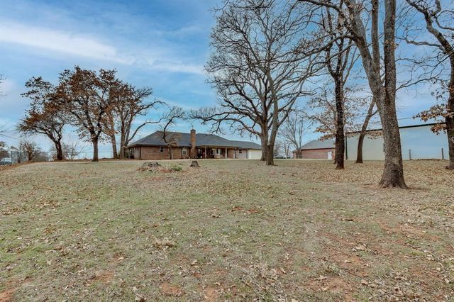 2717 Charleston Road, Edmond, OK 73025