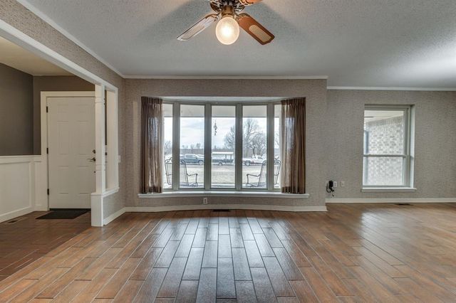 2717 Charleston Road, Edmond, OK 73025