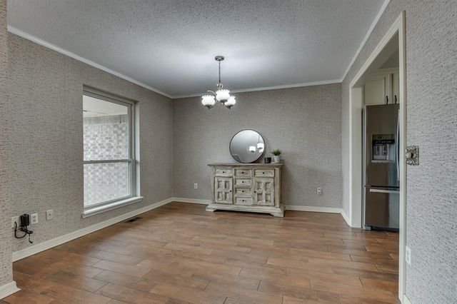 2717 Charleston Road, Edmond, OK 73025