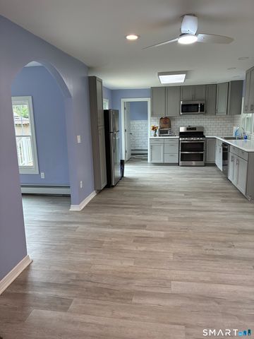 9 Loomis Street, Winchester, CT 06098