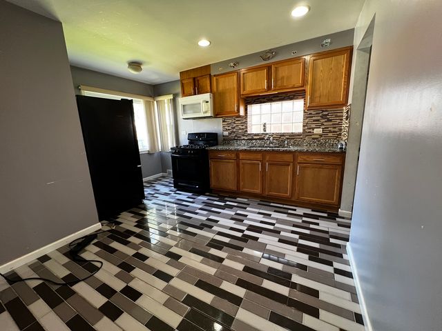 103 Morris Street, Bellwood, IL 60104