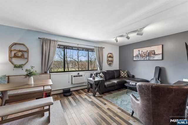 747 Riverside Avenue C-8, Lyndhurst, NJ 07071