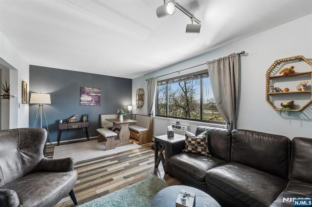 747 Riverside Avenue C-8, Lyndhurst, NJ 07071
