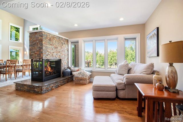 4973 Parview Drive, Clarkston, MI 48346