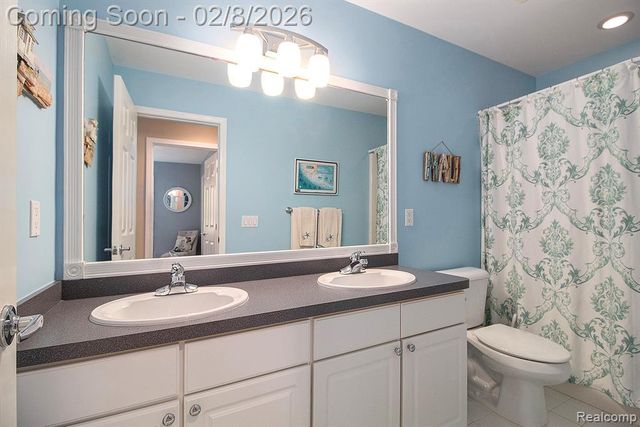 4973 Parview Drive, Clarkston, MI 48346