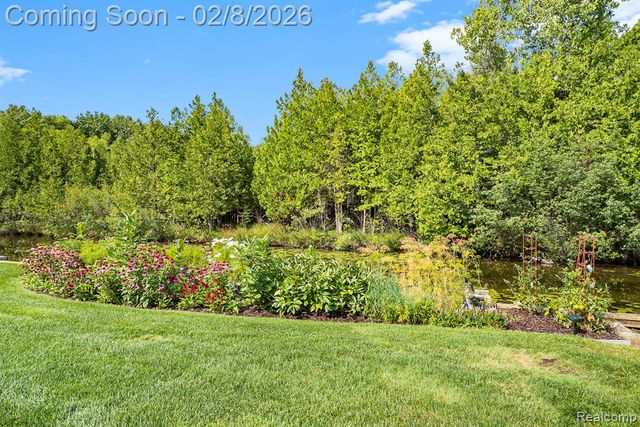 4973 Parview Drive, Clarkston, MI 48346