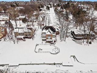 4973 Parview Drive, Clarkston, MI 48346