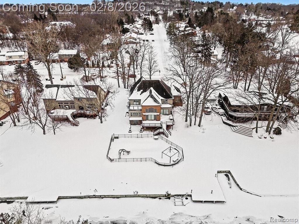 4973 Parview Drive, Clarkston, MI 48346