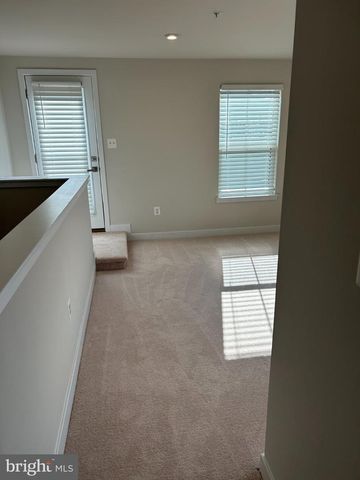 4770 TOWNE SQUARE BLVD, Suitland, MD 20746