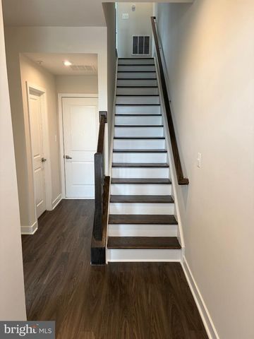 4770 TOWNE SQUARE BLVD, Suitland, MD 20746