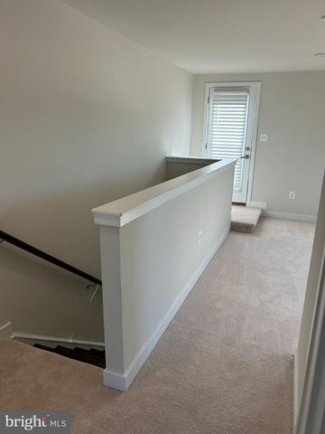 4770 TOWNE SQUARE BLVD, Suitland, MD 20746