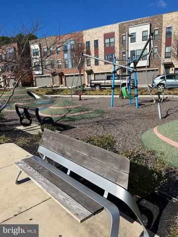 4770 TOWNE SQUARE BLVD, Suitland, MD 20746