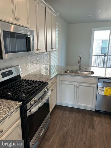 4770 TOWNE SQUARE BLVD, Suitland, MD 20746