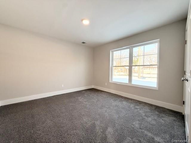 40 St George Drive, Shirley, NY 11967