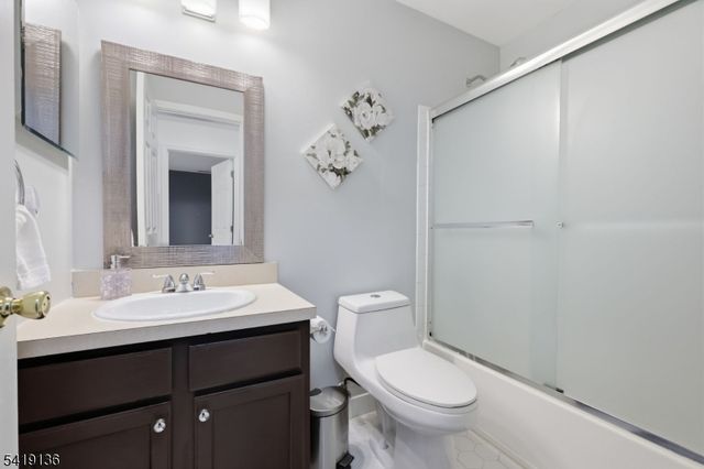 212 Swanstrom Pl, Union Twp., NJ 07083