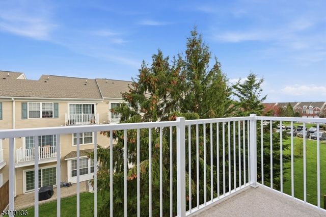 212 Swanstrom Pl, Union Twp., NJ 07083