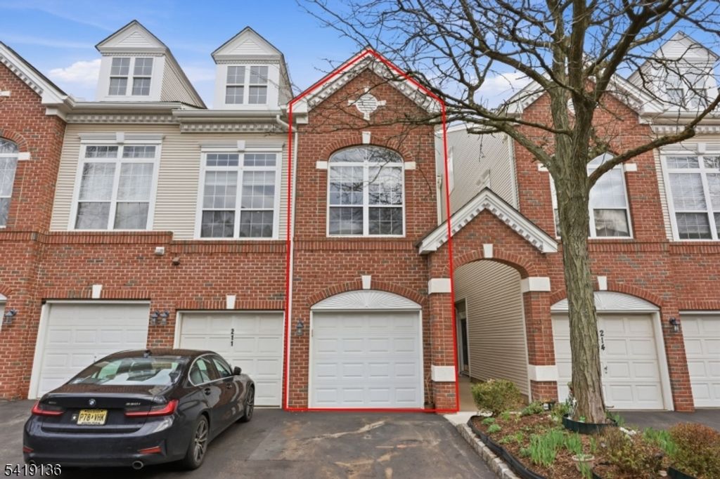 212 Swanstrom Pl, Union Twp., NJ 07083