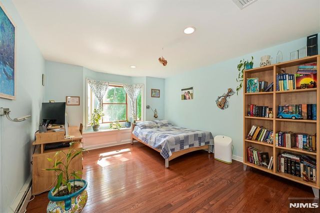 111 Magnolia Avenue, Cresskill, NJ 07626
