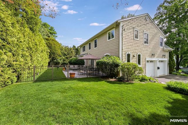 111 Magnolia Avenue, Cresskill, NJ 07626