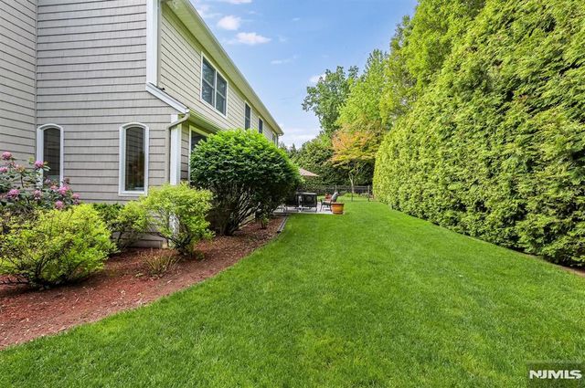 111 Magnolia Avenue, Cresskill, NJ 07626