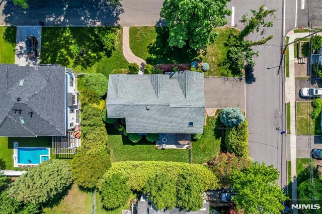 111 Magnolia Avenue, Cresskill, NJ 07626
