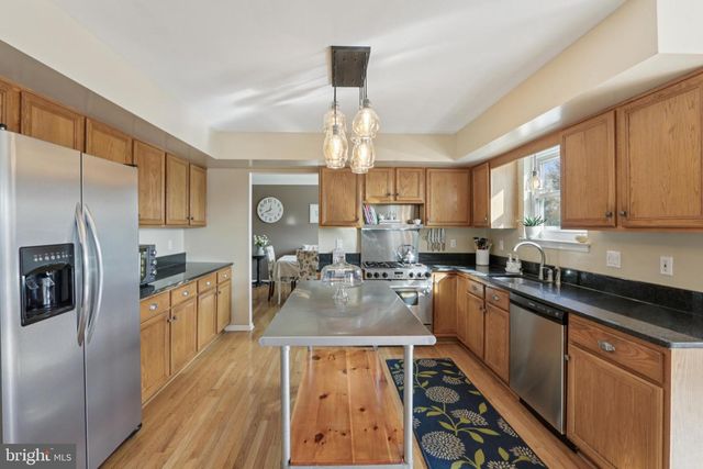 54 S COUNTY LINE RD, Telford, PA 18969