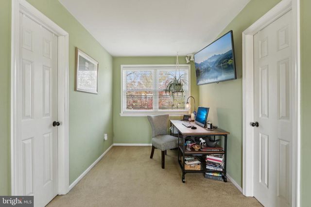 54 S COUNTY LINE RD, Telford, PA 18969