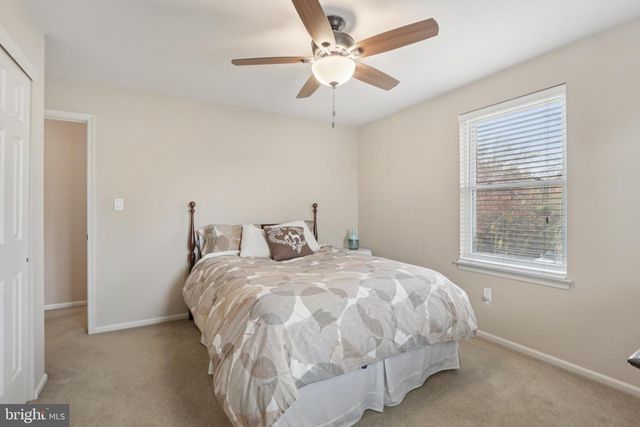 54 S COUNTY LINE RD, Telford, PA 18969