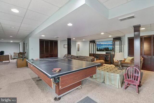 54 S COUNTY LINE RD, Telford, PA 18969