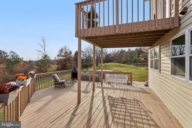 54 S COUNTY LINE RD, Telford, PA 18969