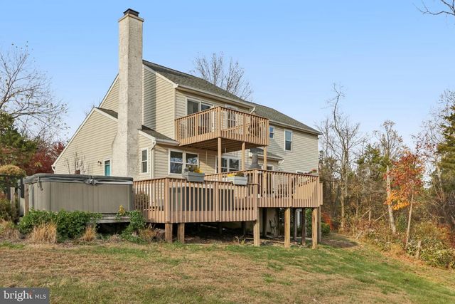 54 S COUNTY LINE RD, Telford, PA 18969