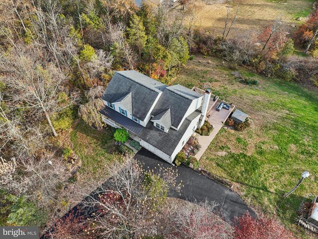 54 S COUNTY LINE RD, Telford, PA 18969