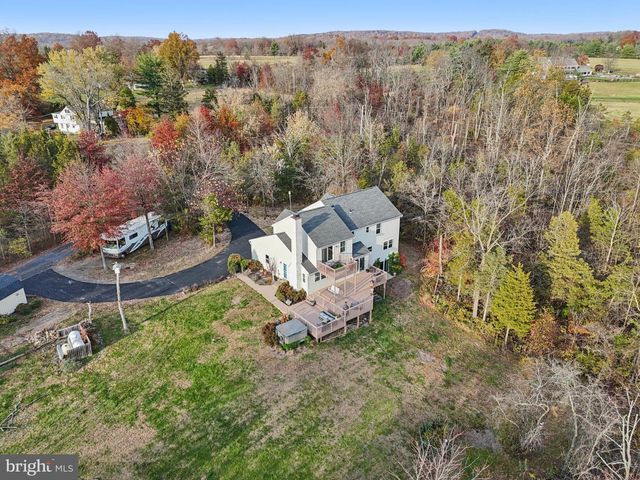 54 S COUNTY LINE RD, Telford, PA 18969