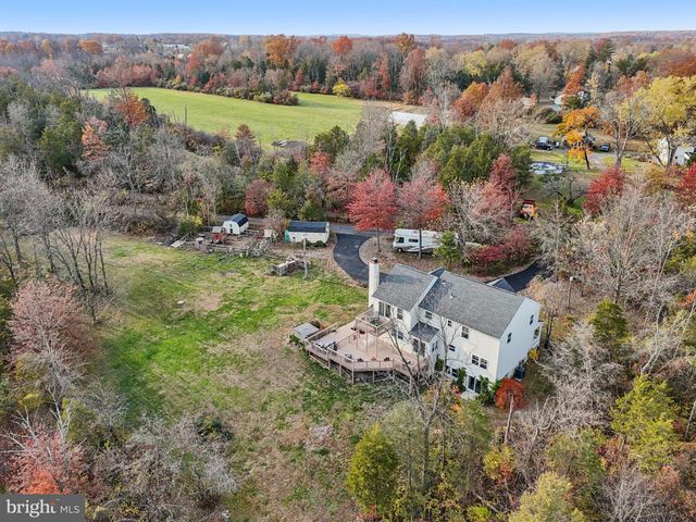 54 S COUNTY LINE RD, Telford, PA 18969