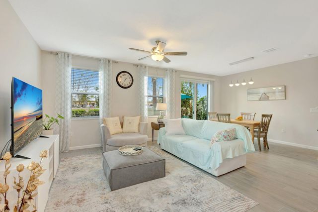 2401 SE Tarvest Way, Stuart, FL 34997