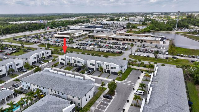 2401 SE Tarvest Way, Stuart, FL 34997