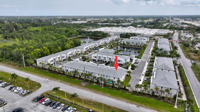 2401 SE Tarvest Way, Stuart, FL 34997