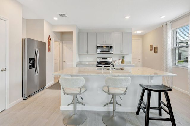 2401 SE Tarvest Way, Stuart, FL 34997