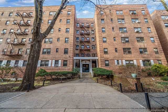 83-75 118th Street 5A, Kew Gardens, NY 11415