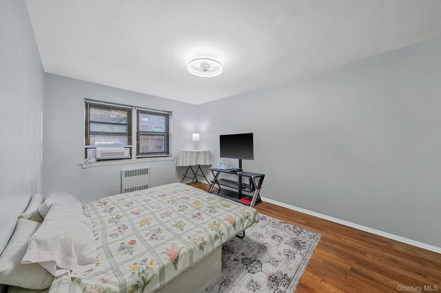 83-75 118th Street 5A, Kew Gardens, NY 11415