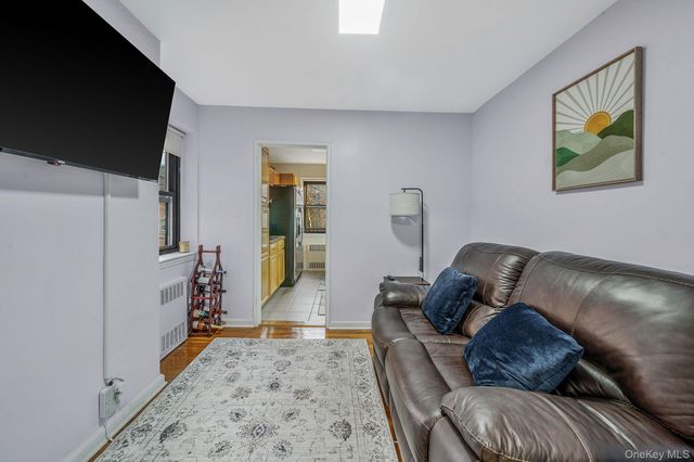 83-75 118th Street 5A, Kew Gardens, NY 11415