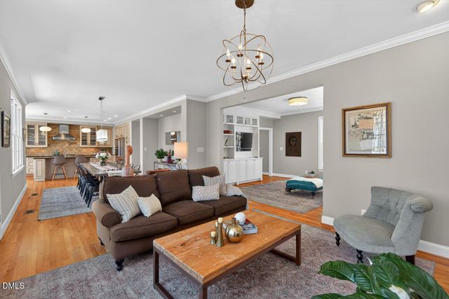 7707 Still Crossing Road, Chapel Hill, NC 27516