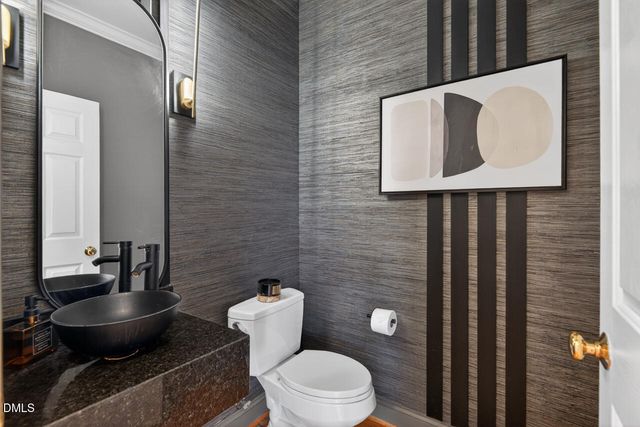 7707 Still Crossing Road, Chapel Hill, NC 27516