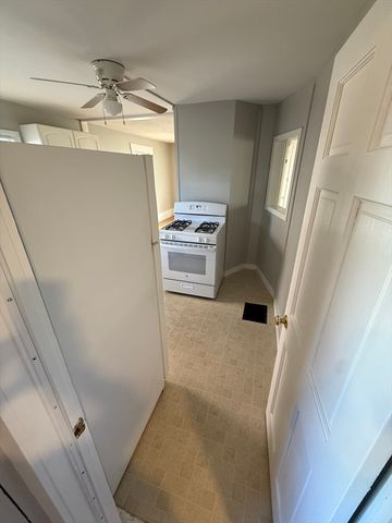 17 Alice Ave, Lynn, MA 01902