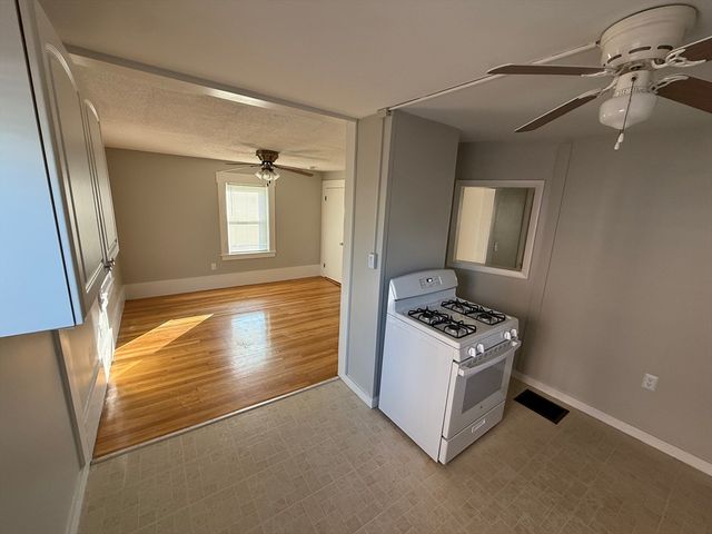 17 Alice Ave, Lynn, MA 01902
