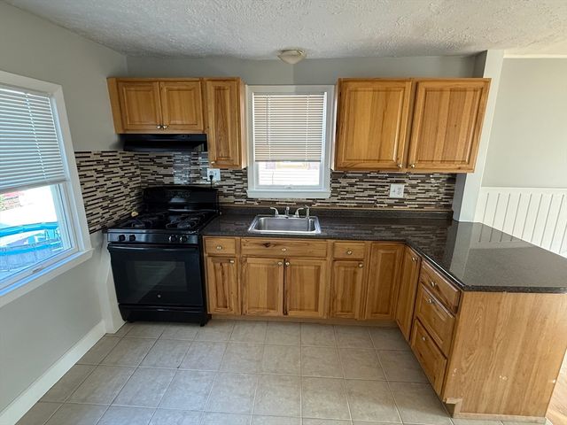 17 Alice Ave, Lynn, MA 01902