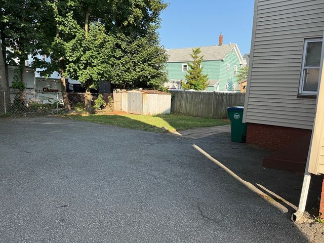 17 Alice Ave, Lynn, MA 01902