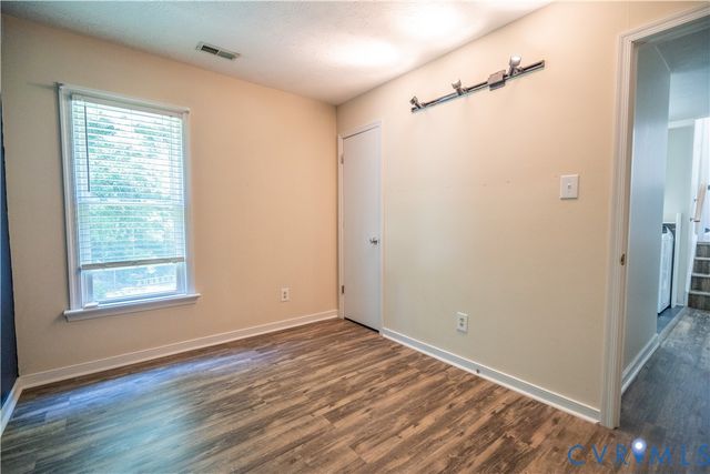4519 Burgess House Ln, Chesterfield, VA 23236